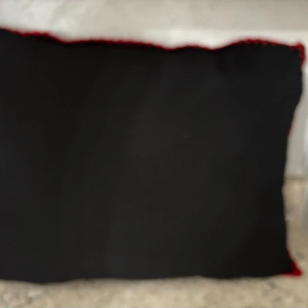 Matyo Hungarian bold red